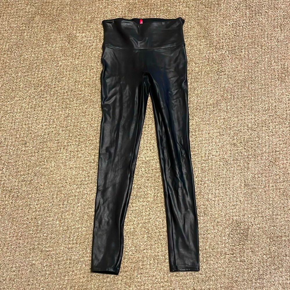 Spanx Faux Leather Leggings- black- medium